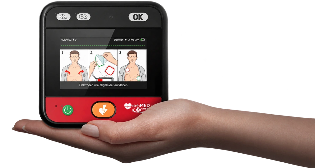 myPAD in der Hand: die kompakte Bauform im Größenvergleich.