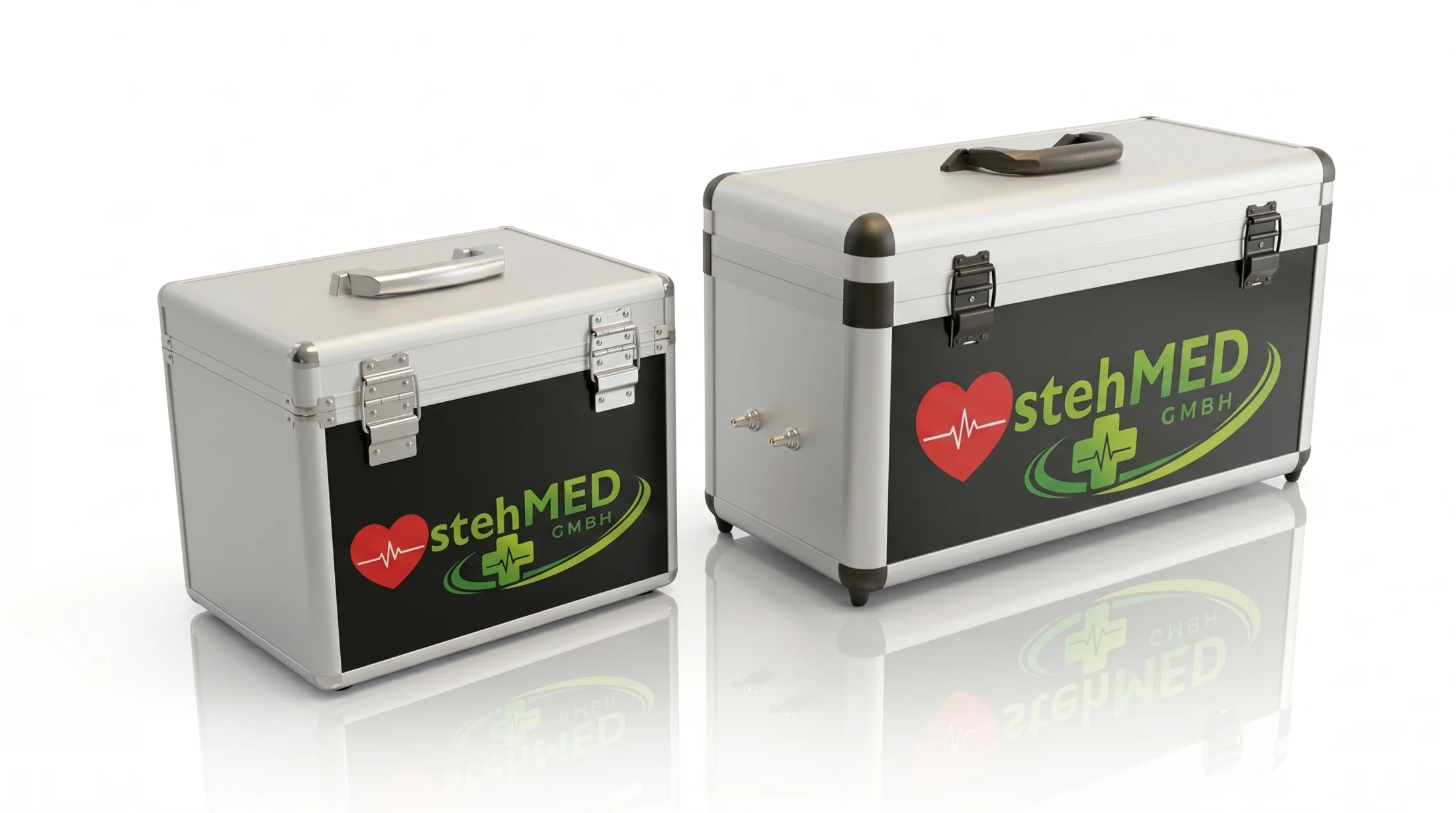 stehCASE klein und groß nebeneinander